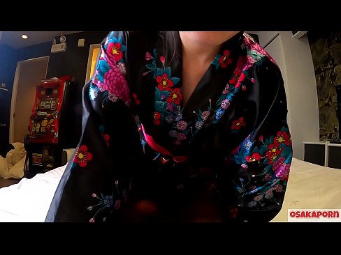 ❤️ Jong cosplay-meisie hou van seks tot orgasme met 'n spuit in 'n perdevrou en 'n blowjob. Asiatiese meisie met harige poes en pragtige tiete in tradisionele Japannese kostuum in amateurvideo wat masturbasie met fokspeelgoed wys. Sakura 3 OSAKAPORN. ☑ Porno vk by ons ❤
